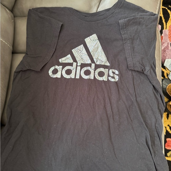 Adidas Black T-Shirt - Picture 1 of 2